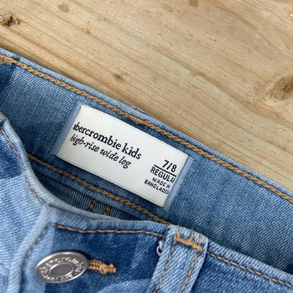 Abercrombie Kids High Rise Wide Leg Groovy Jeans - Picture 2 of 3